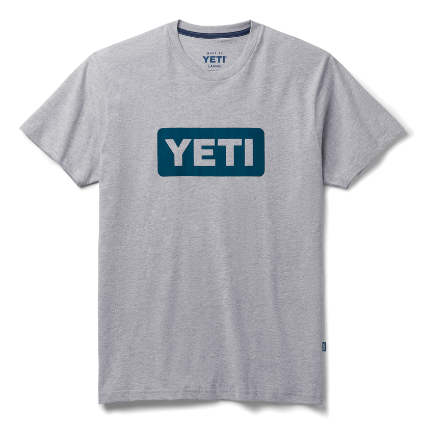 YETI LOGO BADGE PREMIUM SHORT SLEEVE T-SHIRT