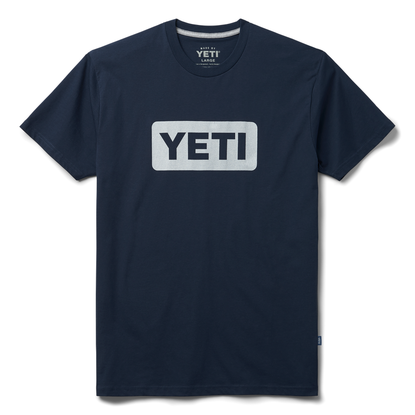 YETI LOGO BADGE PREMIUM SHORT SLEEVE T-SHIRT